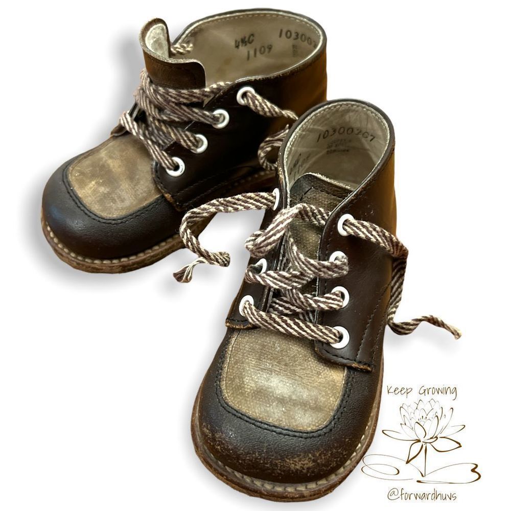 Children’s Vintage Leather Hand-Crafted Baby / Toddler Shoes Size 4.5